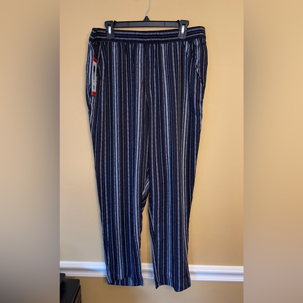 Jessica Simpson Palazzo “Cadie” Crop Pants SZ Medium Color Blk/Wht Stripe NWT
